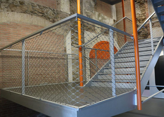 Mükemmel Esneklik Toka Merdiven Mesh SS304 2.0 MM Tel 50x50 MM Delik
