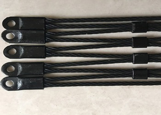 2.5mm Siyah Kuşluk Esnek Paslanmaz Çelik Kablo Açı Anti Koroziv Anti Pas